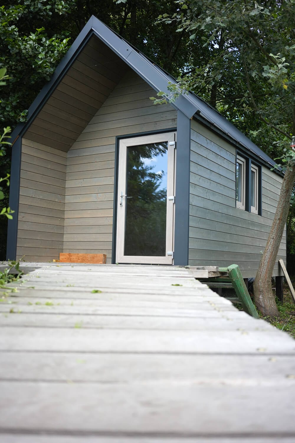 green heaven lake 8-as állás faház szemből